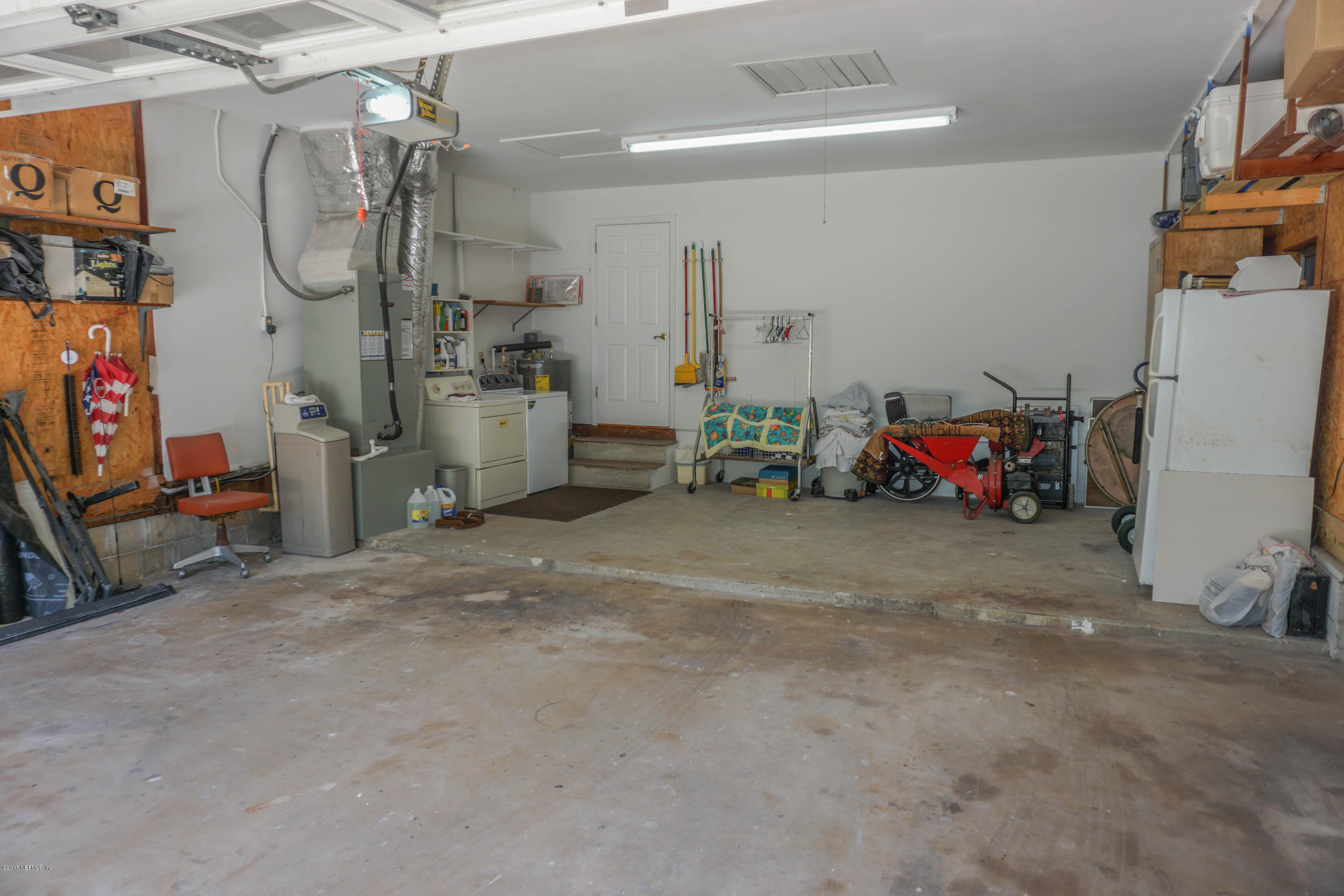 2190 Mills Road Jacksonville, FL 32216 - Photo 36 of 44 Garage
