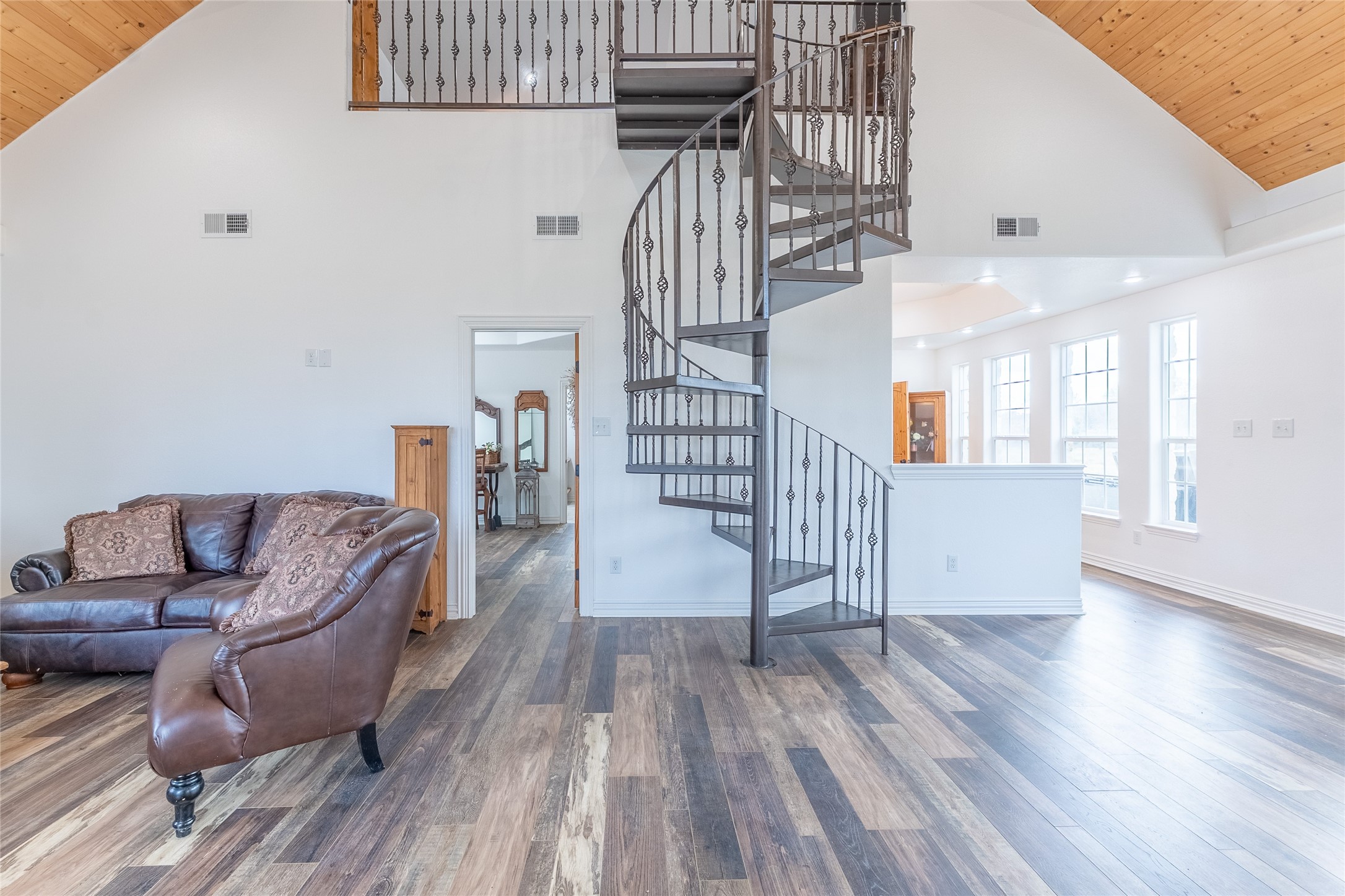 105 County Road 2239 Cleveland, TX 77327 - Photo 5 of 28