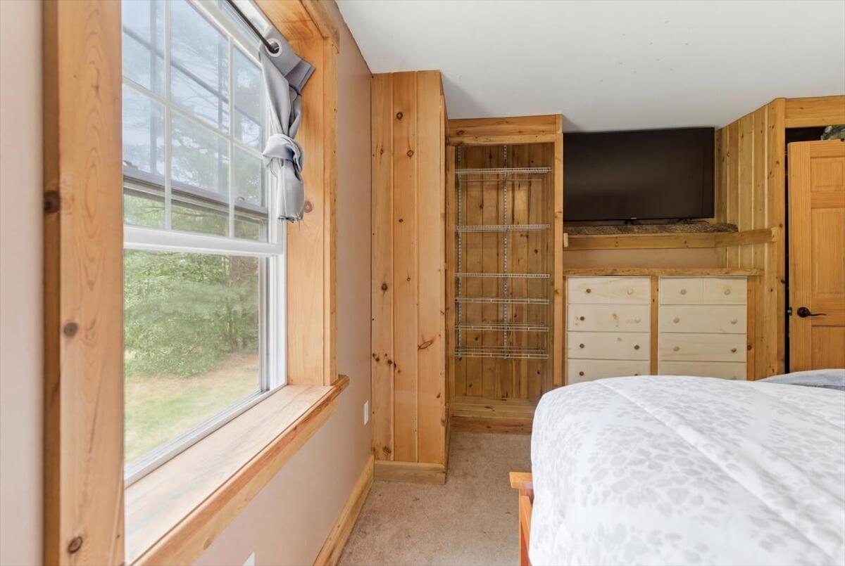 139 Lloyd Road Anson, ME 04911 - Photo 27 of 91 First Floor Bedroom