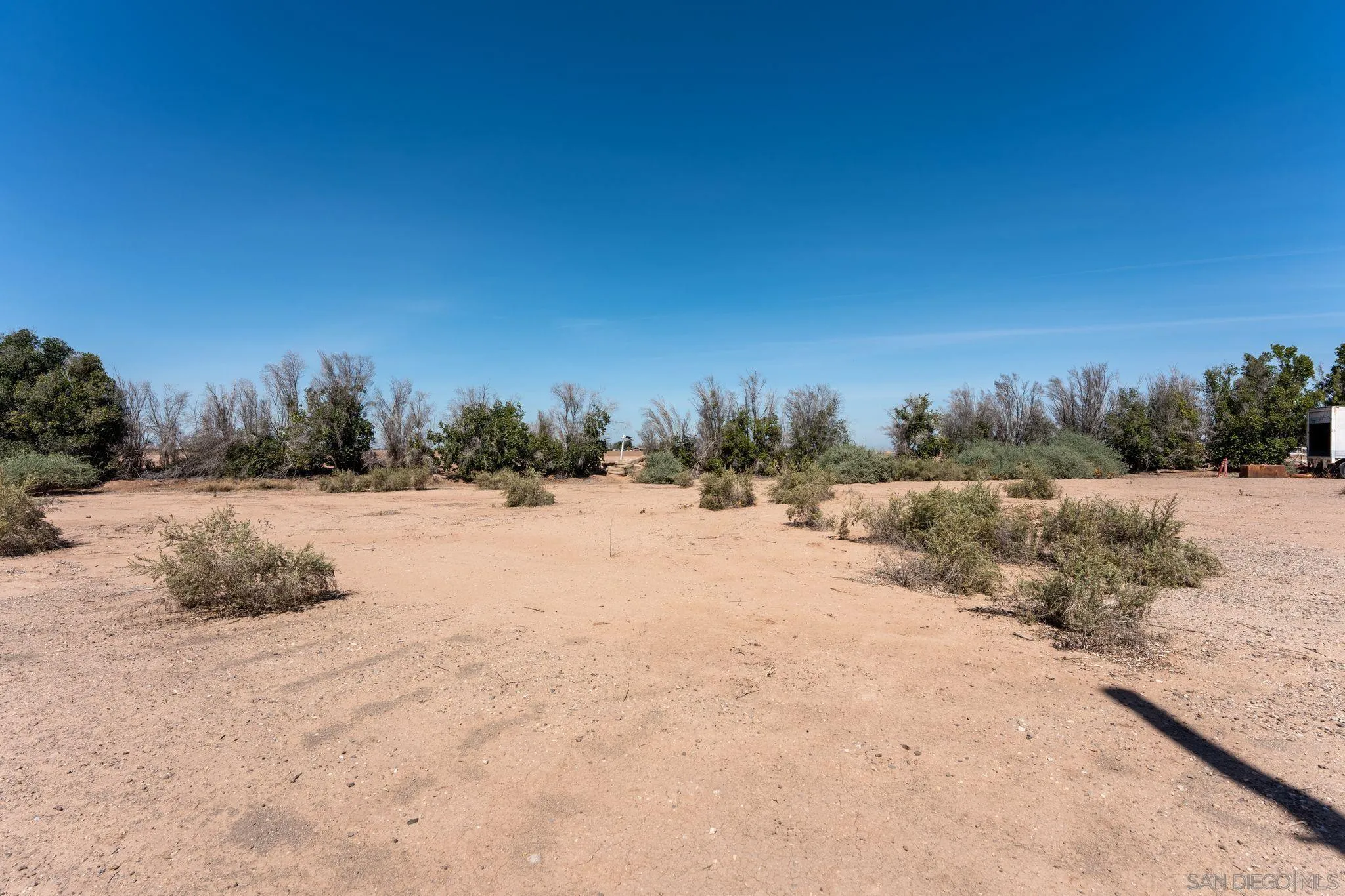 2465 Meloland Road, Unit 1 El Centro, CA 92243 - Photo 15 of 26 a view of outdoor space yard and street