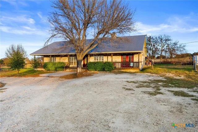 $899,900 | 2700 Auction Barn Road, Belton, TX 76513