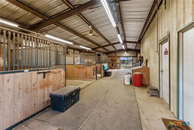 $899,900 | 2700 Auction Barn Road, Belton, TX 76513