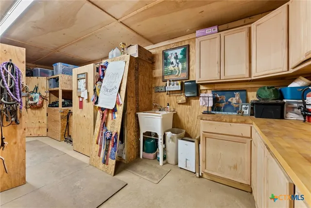 $899,900 | 2700 Auction Barn Road, Belton, TX 76513