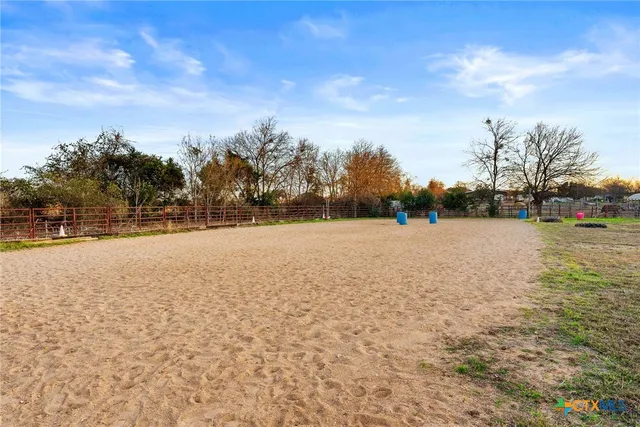 $899,900 | 2700 Auction Barn Road, Belton, TX 76513