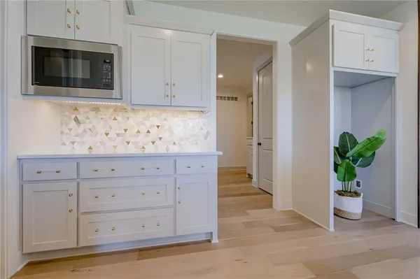 $840,970 | 18401 Monrovia Street, Overland Park, KS 66013
