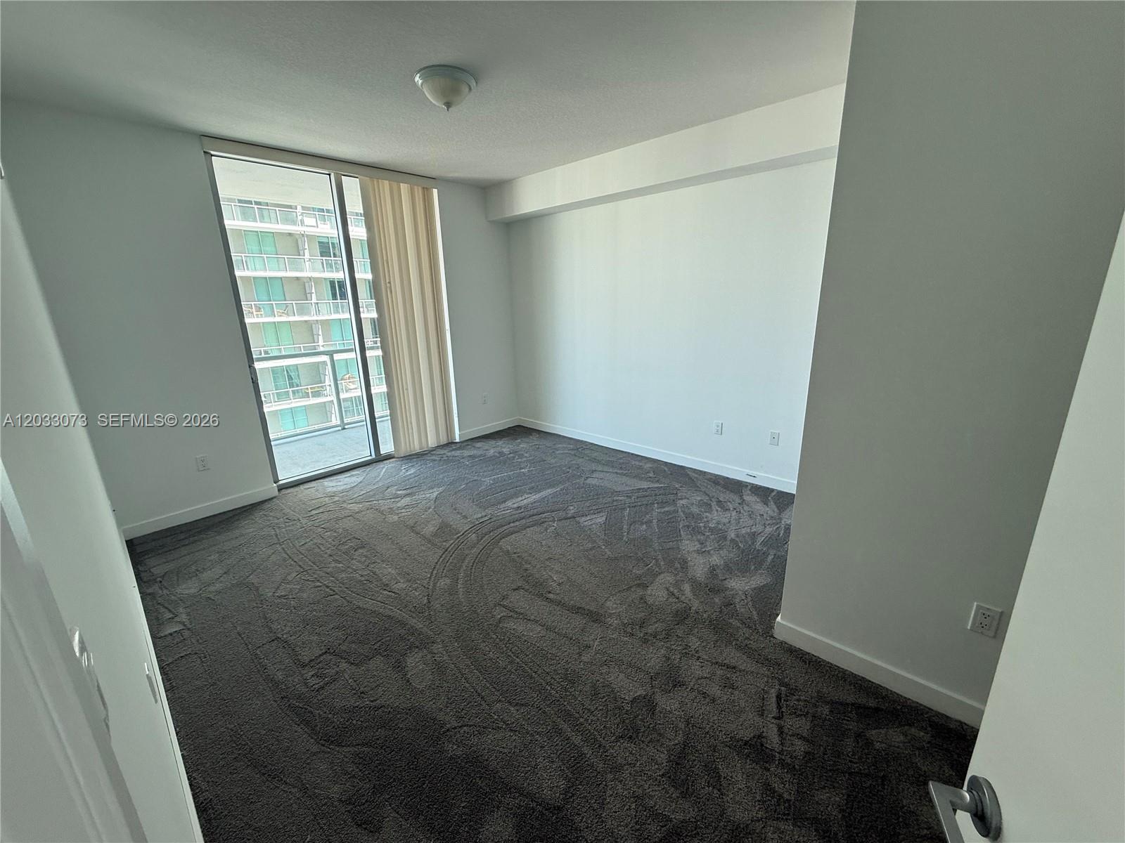 79 Southwest 12th Street, Unit 2709S Miami, FL 33130 - Photo 2 of 15