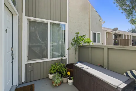 $465,000 | 6333 College Grove Way, Unit 1101 (14), San Diego, CA 92115