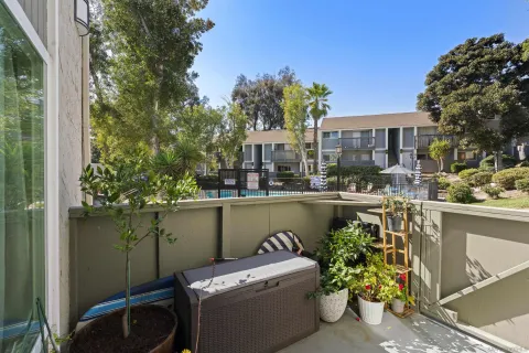 $465,000 | 6333 College Grove Way, Unit 1101 (14), San Diego, CA 92115