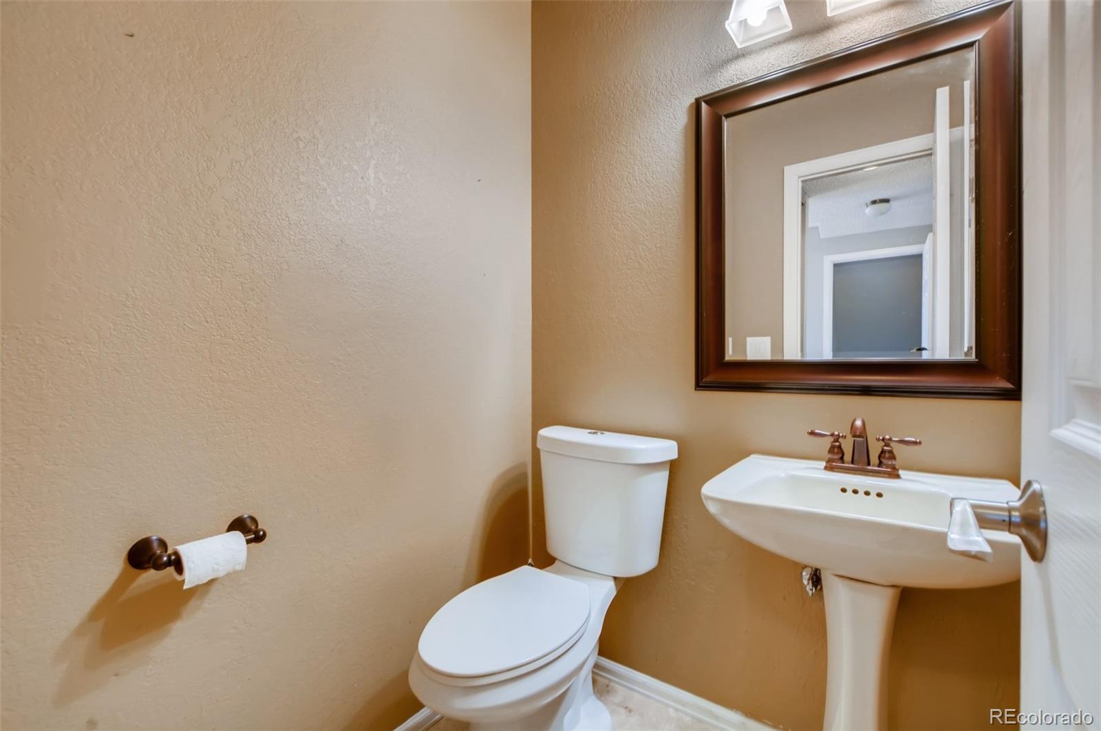 8039 Decatur Court Westminster, CO 80031 - Photo 11 of 22 Gallery Image 11