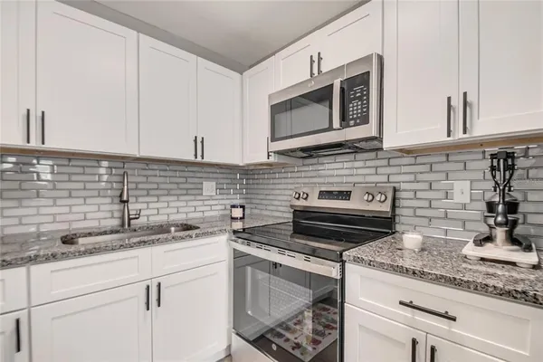 $1,800 | 211 Woodmere Boulevard, Sanford, FL 32773