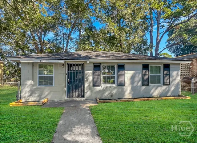 $1,500 | 1810 Tubman Street, Savannah, GA 31405