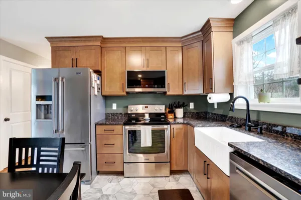 $420,000 | 140 Burberry Lane, Mount Wolf, PA 17347