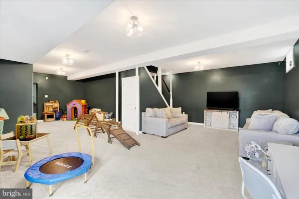 $420,000 | 140 Burberry Lane, Mount Wolf, PA 17347