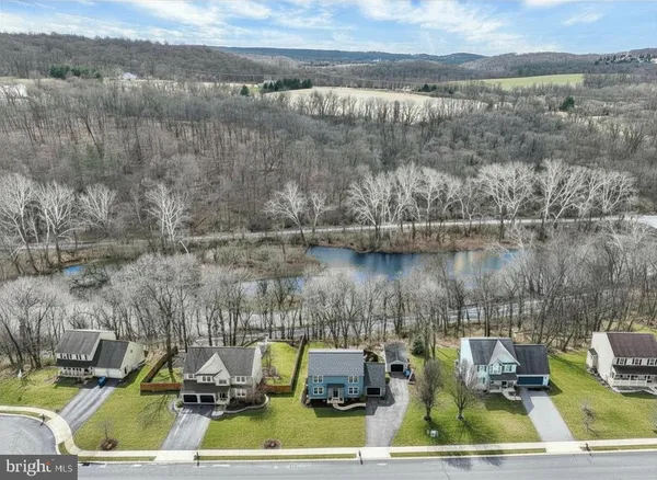 $420,000 | 140 Burberry Lane, Mount Wolf, PA 17347