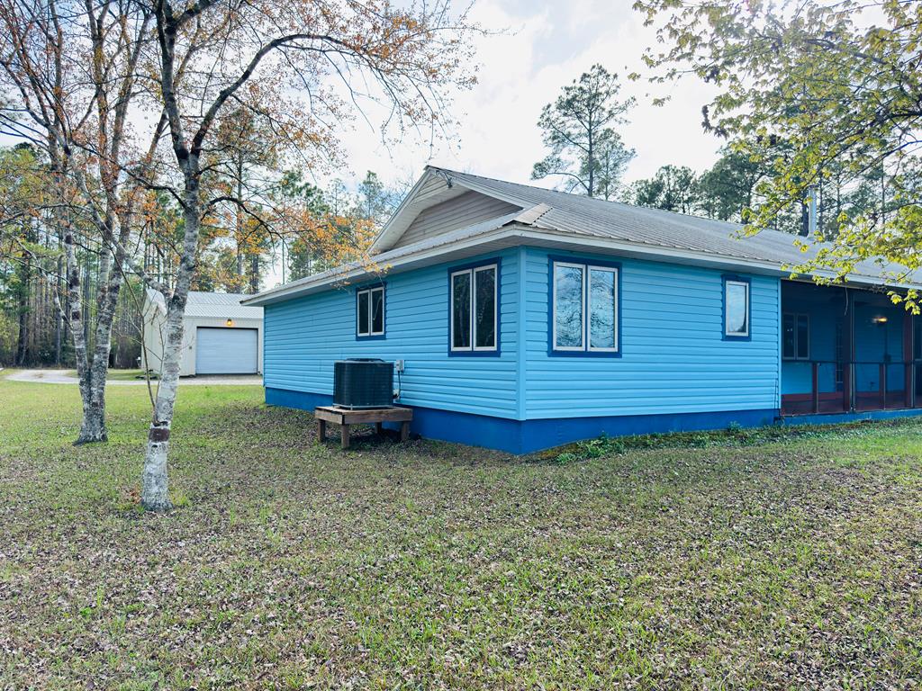 897 Mill Road Carrabelle, FL 32322 - Photo 7 of 50