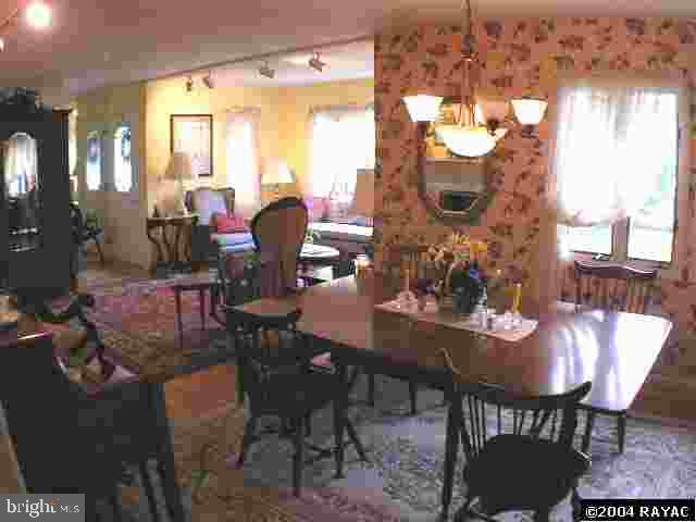 1290 Southern Road York, PA 17403 - Photo 4 of 8 Gallery Image 4