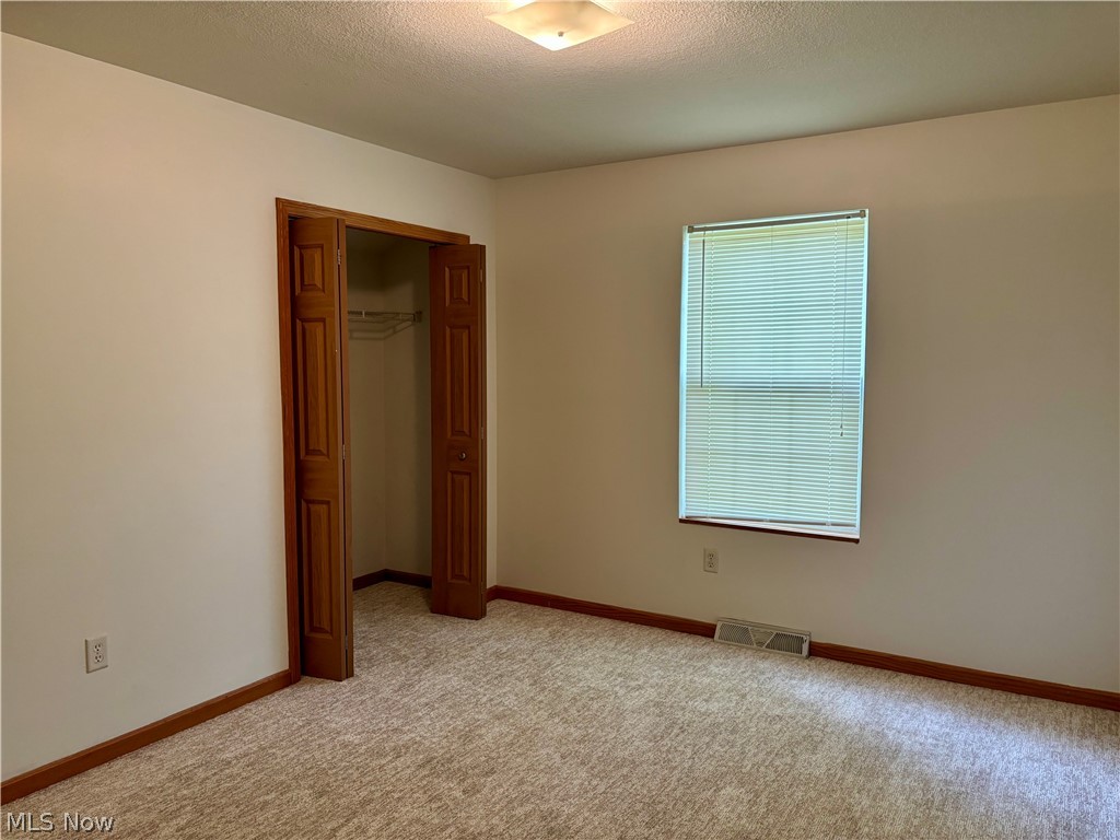 1437 Shaw Road, Unit B Niles, OH 44446 - Photo 19 of 32