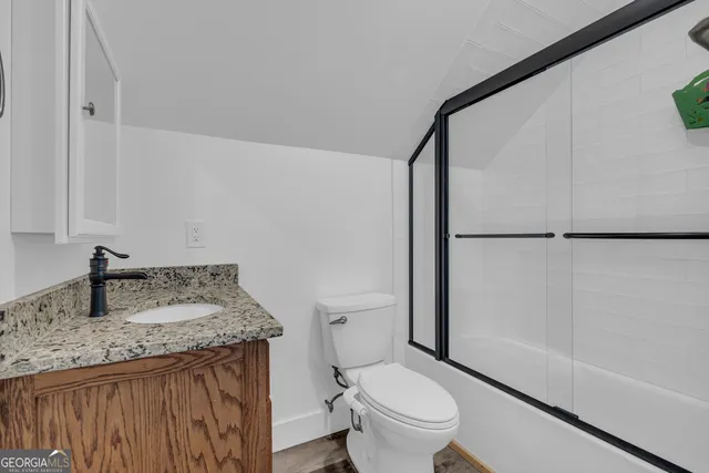 $365,000 | 280 Shore Crest Drive, Martin, GA 30557