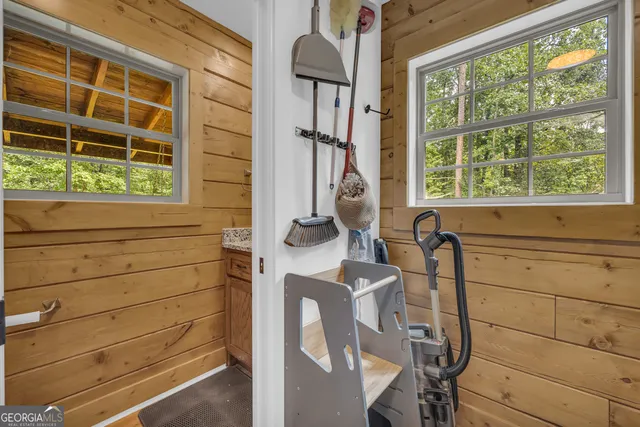 $365,000 | 280 Shore Crest Drive, Martin, GA 30557