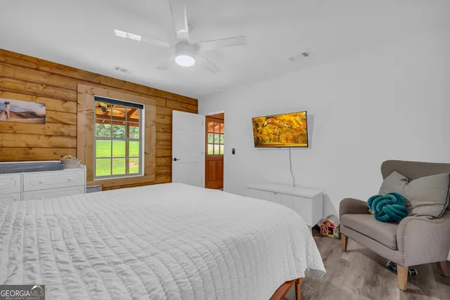 $365,000 | 280 Shore Crest Drive, Martin, GA 30557