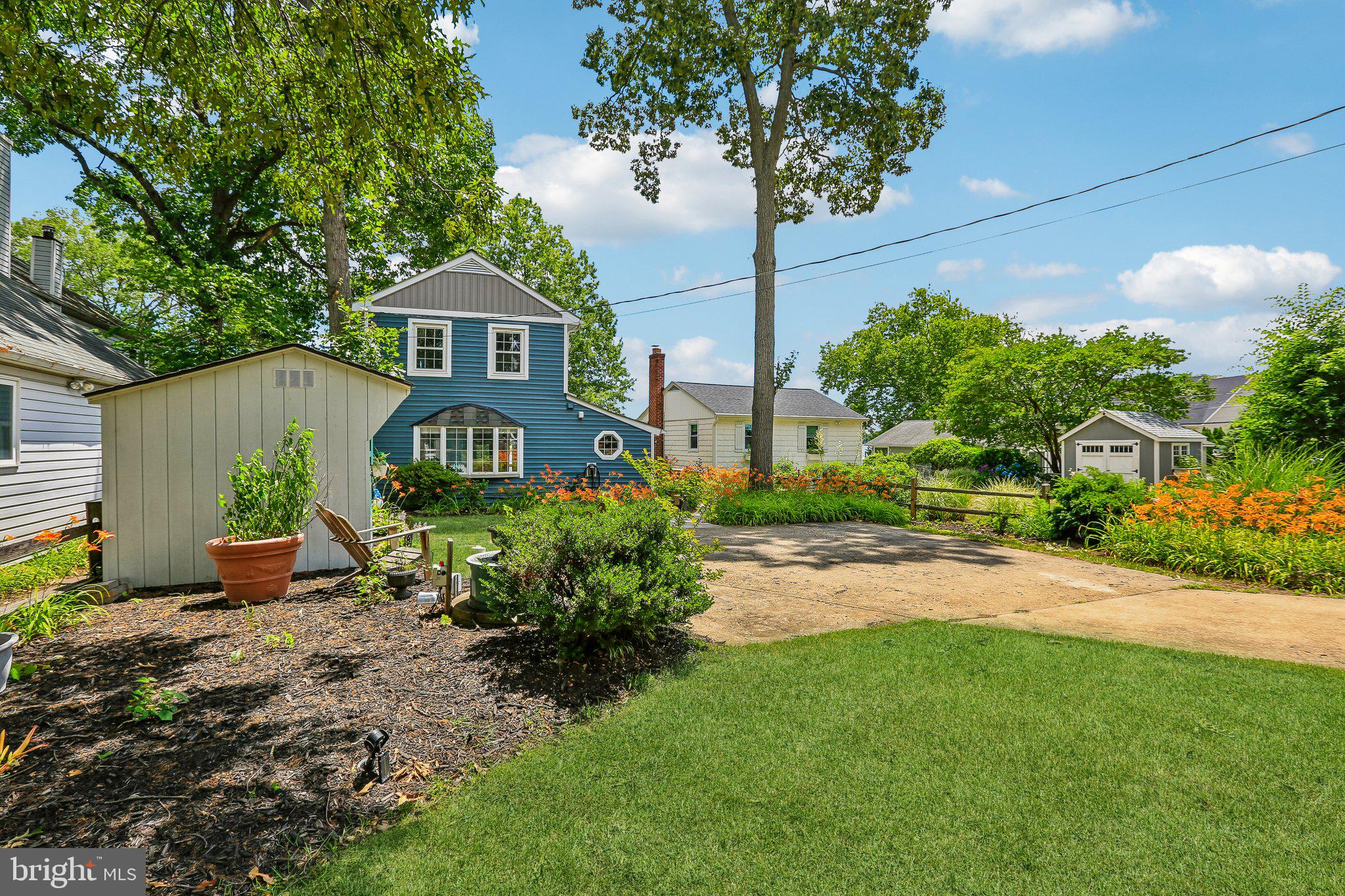 275 Gibson Road Pasadena, MD 21122 - Photo 52 of 59 Charming home with vibrant gardens.
