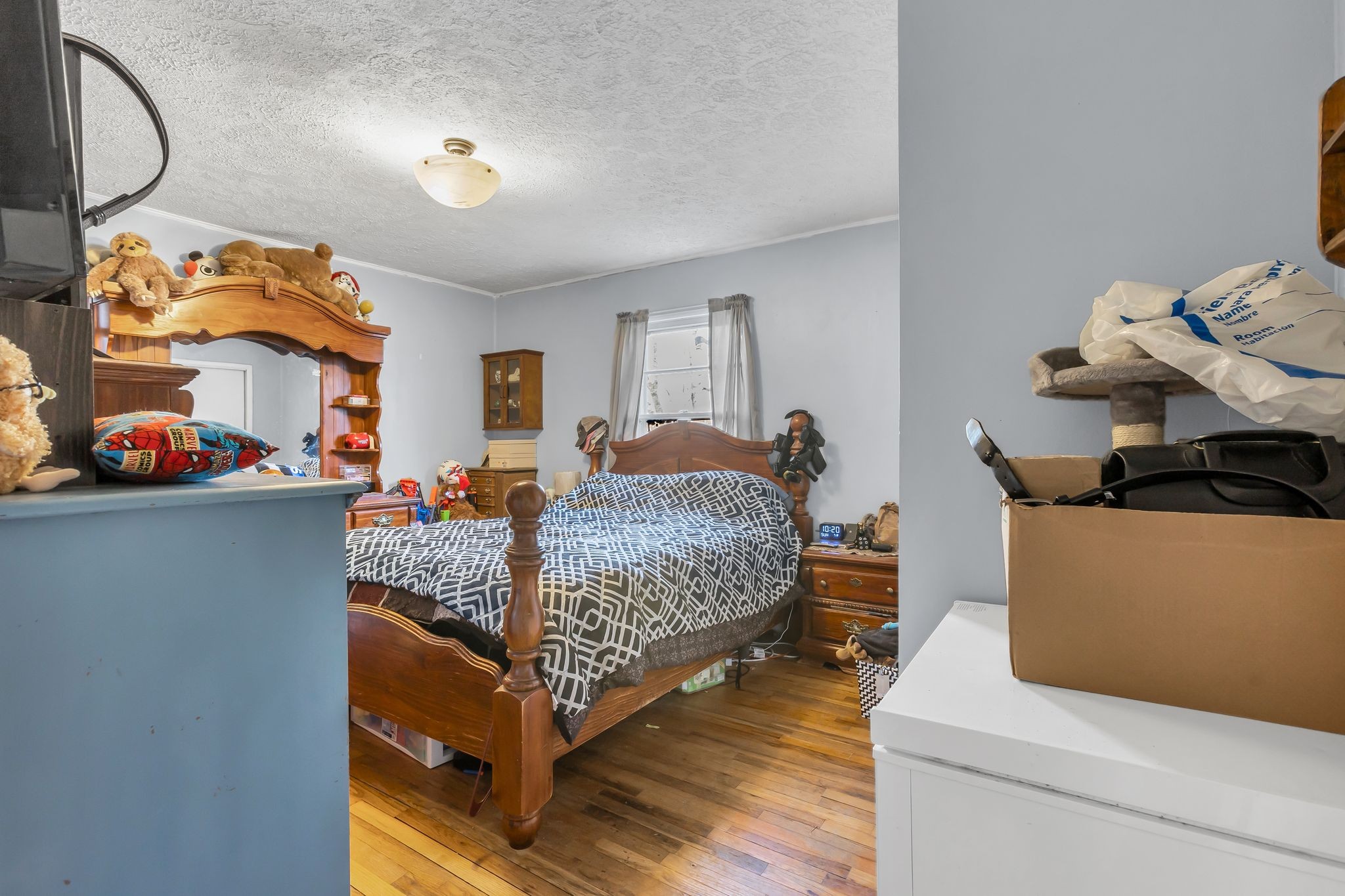 7880 Johnny Crow Road Lyles, TN 37098 - Photo 16 of 29 a living room with furniture and a chandelier