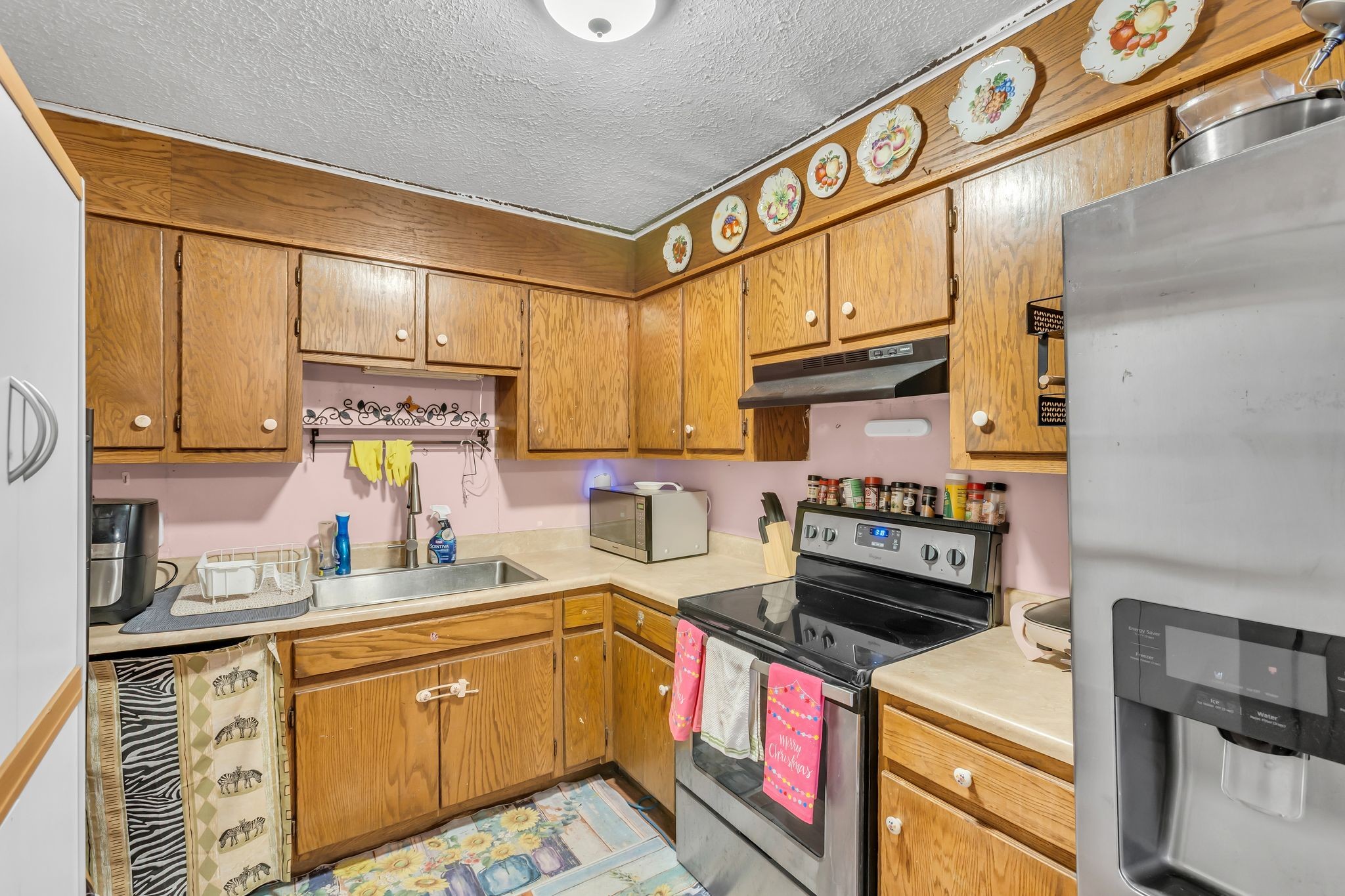 7880 Johnny Crow Road Lyles, TN 37098 - Photo 9 of 29 a kitchen with a sink cabinets and appliances