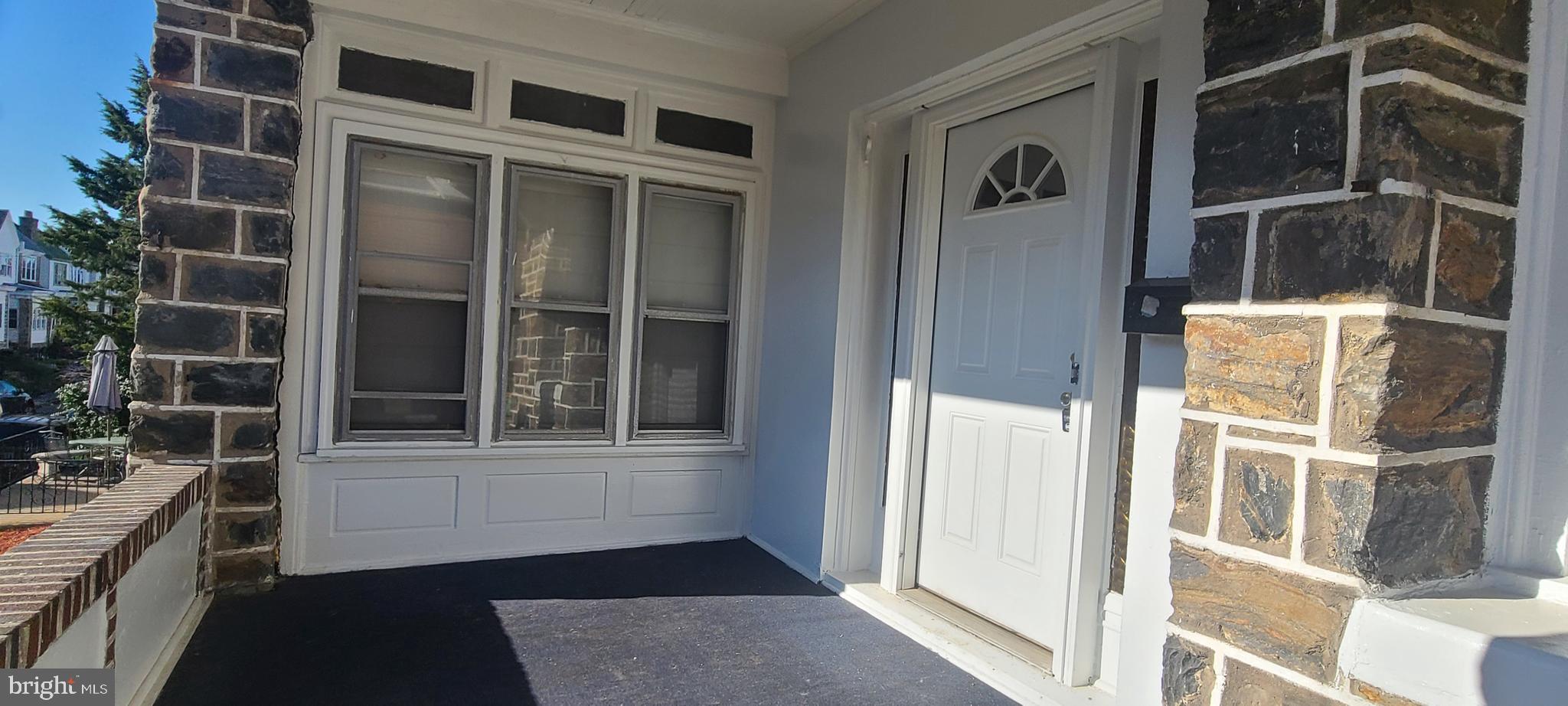 223 Avon Road Upper Darby, PA 19082 - Photo 7 of 39
