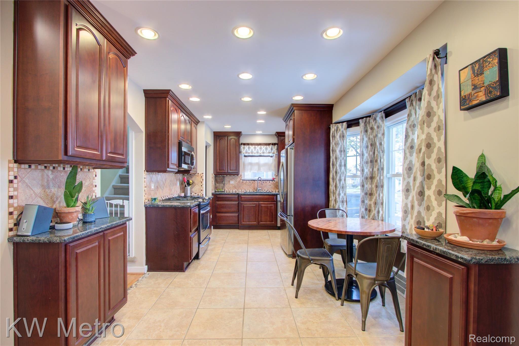 2329 Harvard Rd. 4