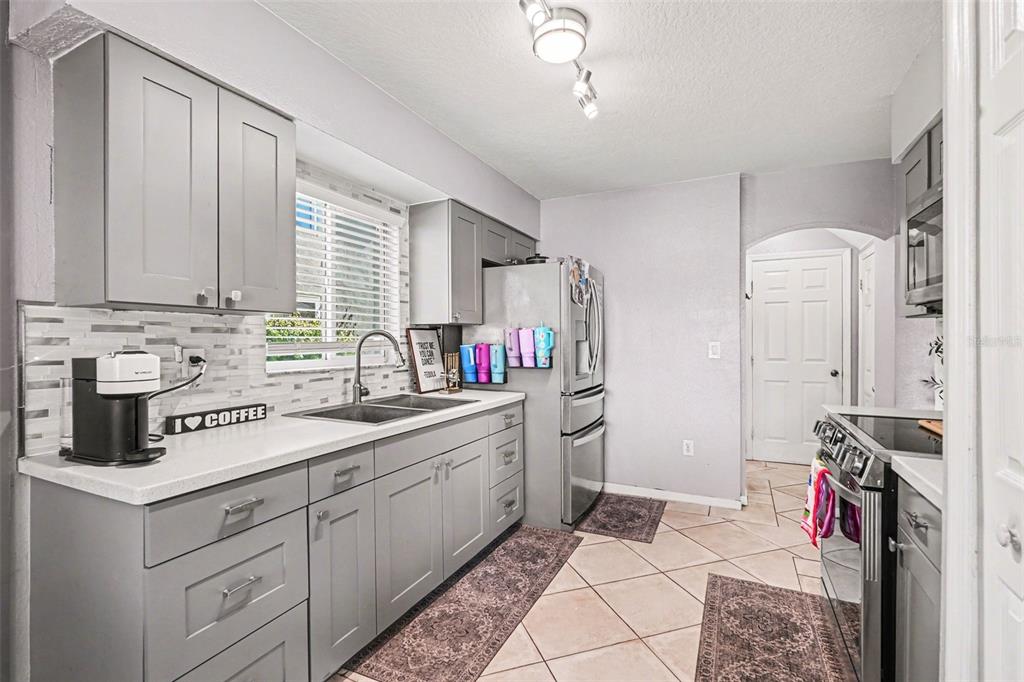 13110 Fennway Ridge Drive Riverview, FL 33579 - Photo 14 of 27