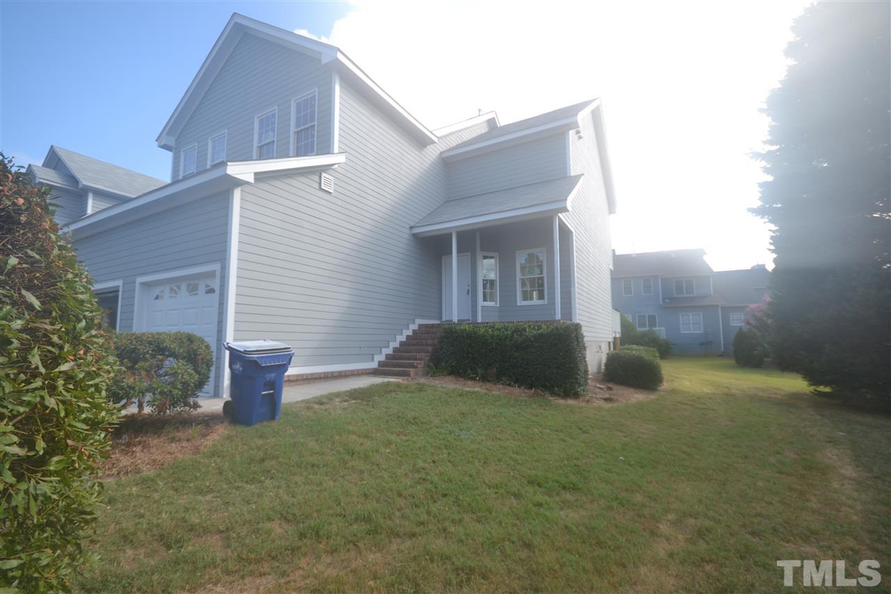 8310 Hempshire Place, Unit 101 Raleigh, NC 27613 - Photo 2 of 17 Gallery Image 2