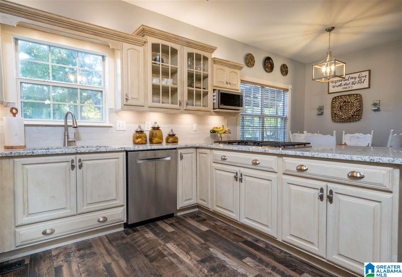 104 Camden Circle Alabaster, AL 35007 - Photo 6 of 40