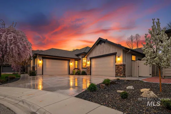 $925,000 | 3654 East Brentor Court, Meridian, ID 83642