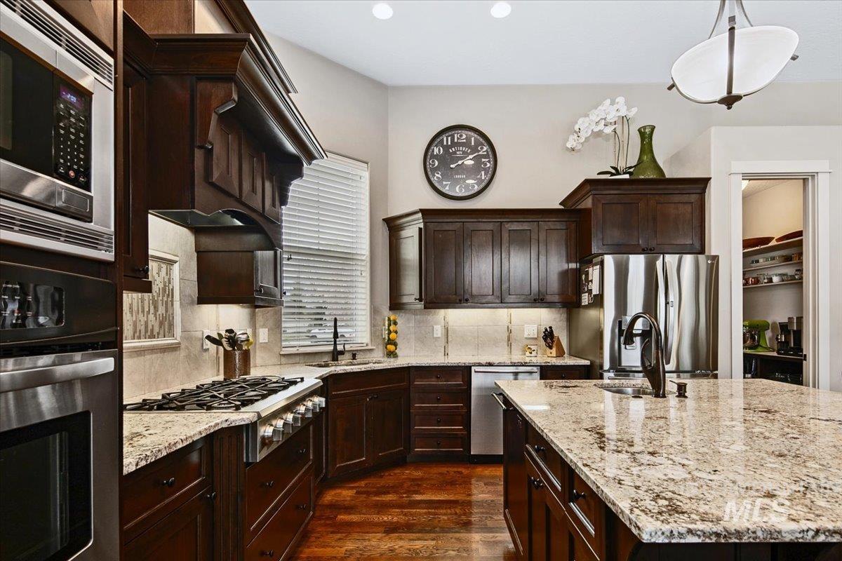3654 East Brentor Court Meridian, ID 83642 - Photo 14 of 50