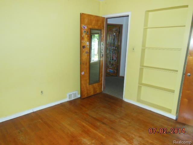 19684 Telegraph Road Detroit, MI 48219 - Photo 18 of 26 DSCN5208.jpg