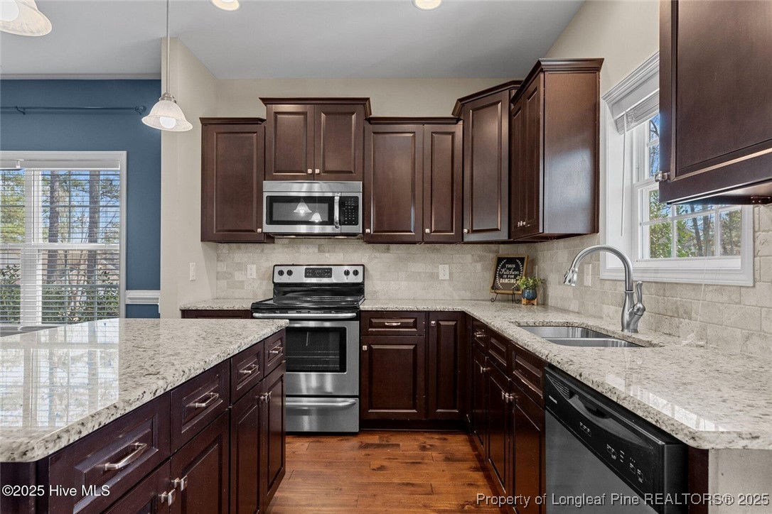 1205 Burning Tree Road Pinehurst, NC 28374 - Photo 6 of 32