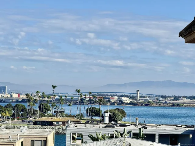 $1,195,000 | 370 Rosecrans Street, Unit 302, San Diego, CA 92106