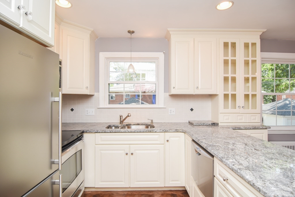46 Brook Farm Road Boston, MA 02132 - Photo 4 of 11 Gallery Image 4