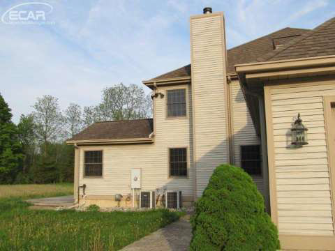 7430 Potter Road Flushing, MI 48433 - Photo 17 of 61 20439880-16.JPG