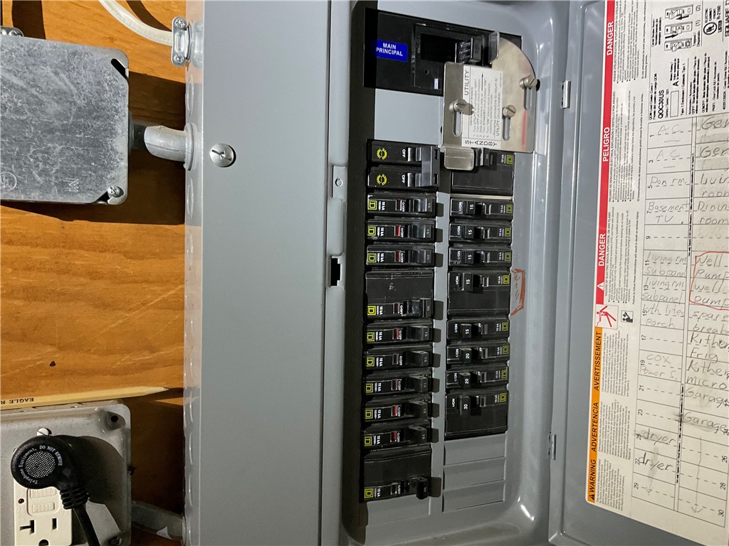 832 Phillips Hill Road Coventry, RI 02816 - Photo 12 of 19