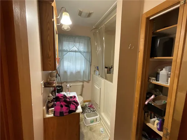 $289,900 | 832 Phillips Hill Road, Coventry, RI 02816