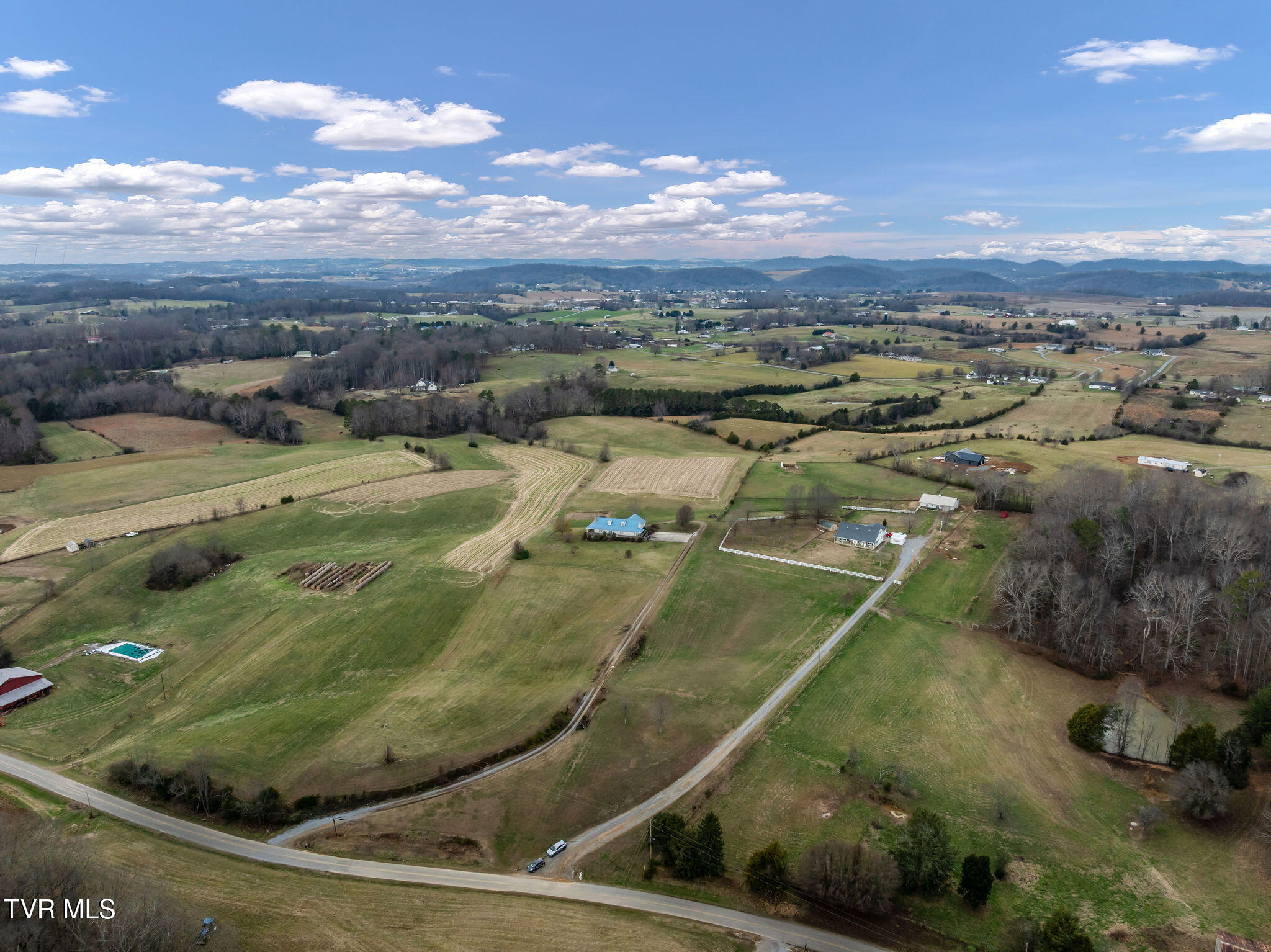 1385 Wilhoit Road Chuckey, TN 37641 - Photo 105 of 135 DJI_0911
