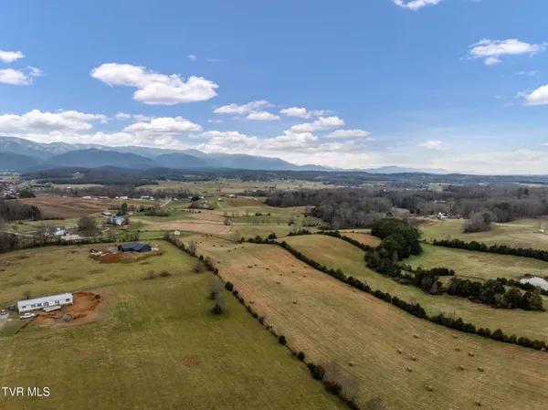 $939,939 | 1385 Wilhoit Road, Chuckey, TN 37641
