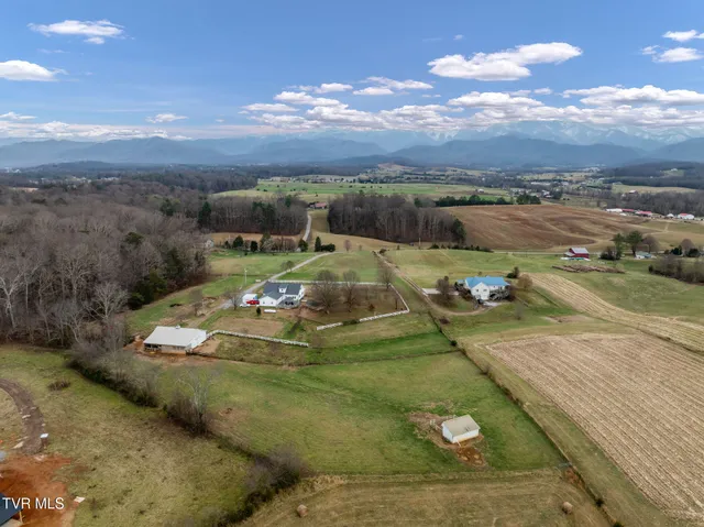 $939,939 | 1385 Wilhoit Road, Chuckey, TN 37641