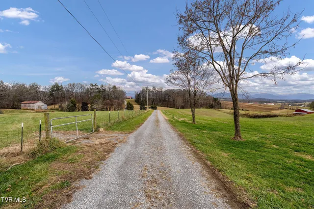 $939,939 | 1385 Wilhoit Road, Chuckey, TN 37641