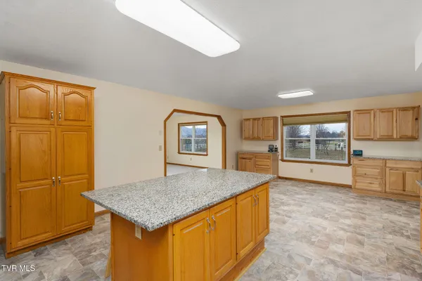 $939,939 | 1385 Wilhoit Road, Chuckey, TN 37641