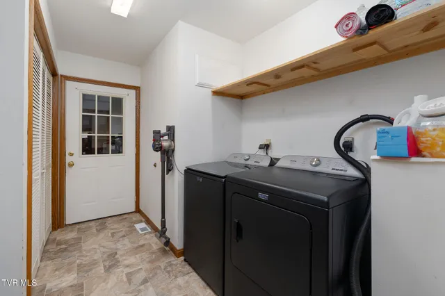 $939,939 | 1385 Wilhoit Road, Chuckey, TN 37641