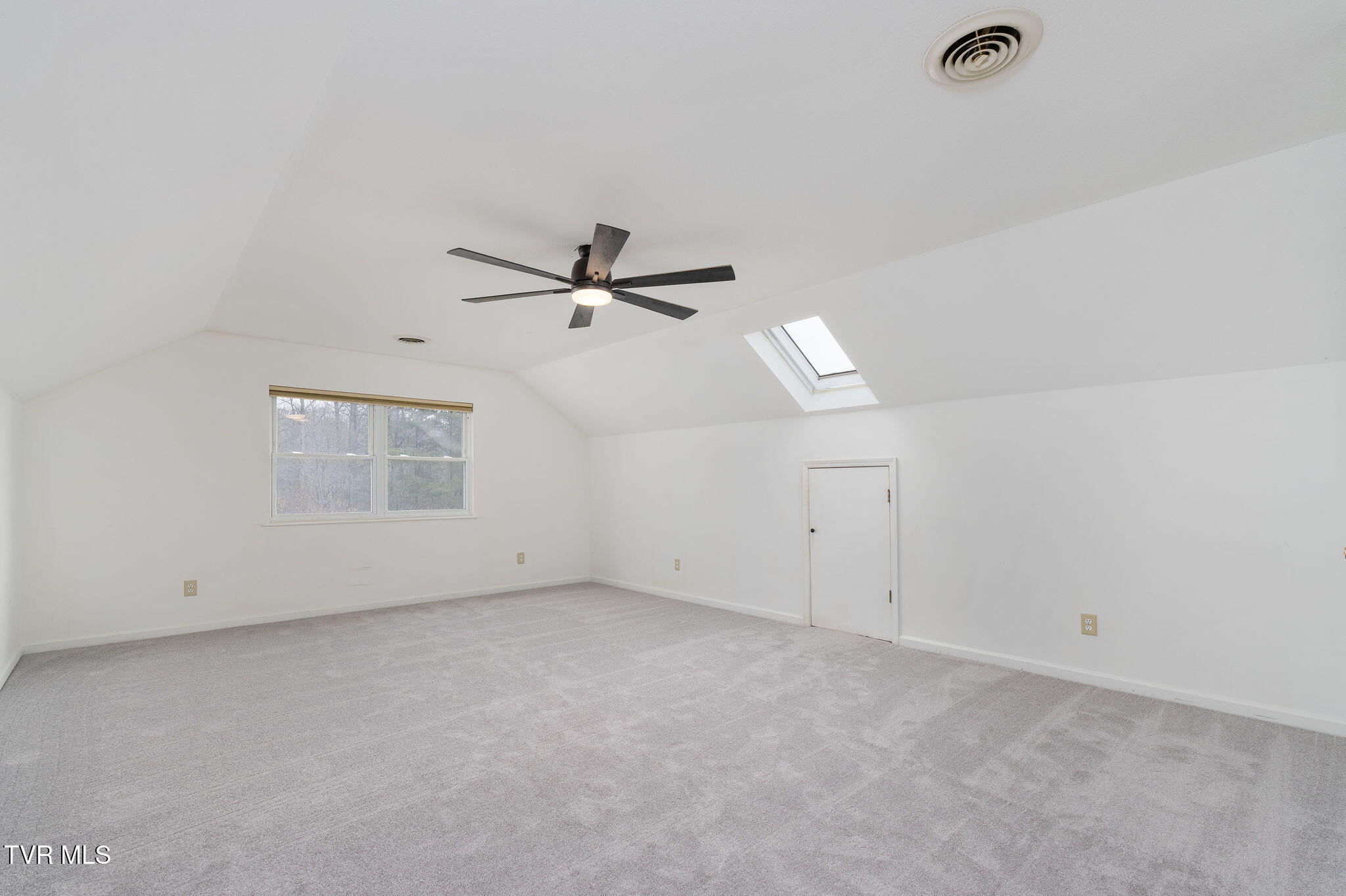 1385 Wilhoit Road Chuckey, TN 37641 - Photo 46 of 134 DSC03865