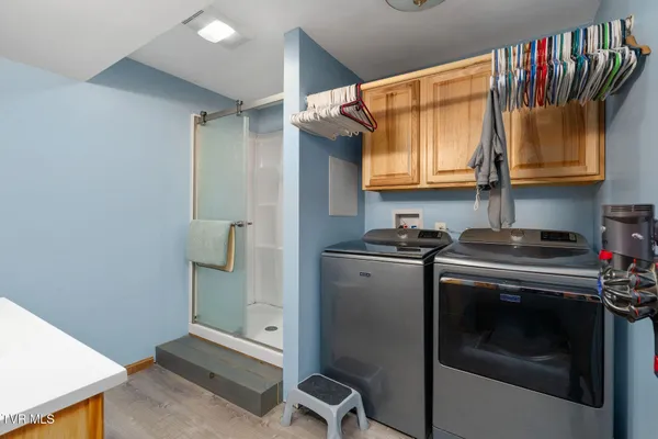 $939,939 | 1385 Wilhoit Road, Chuckey, TN 37641