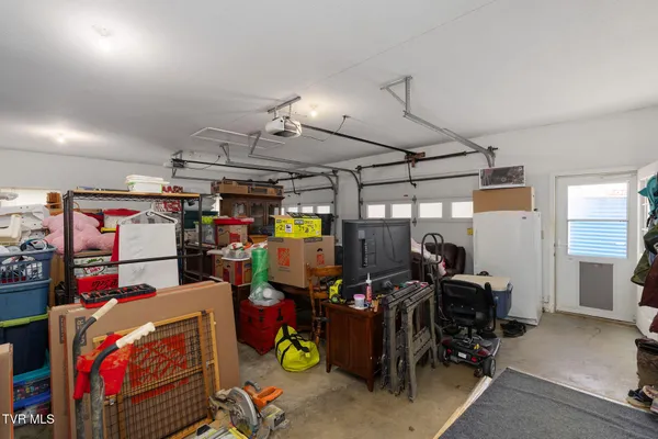 $939,939 | 1385 Wilhoit Road, Chuckey, TN 37641